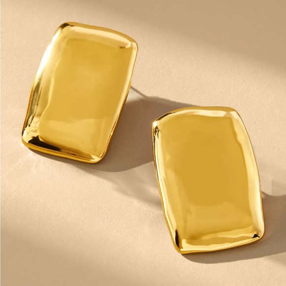 NEW: 24K Gold Rectangular Earrings*Lightweight Earrings*Waterproof* Tarn… - Picture 4 of 5